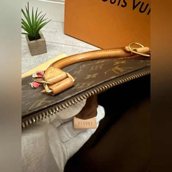 🔥Louis Vuitton Alma - Picture 11 of 15